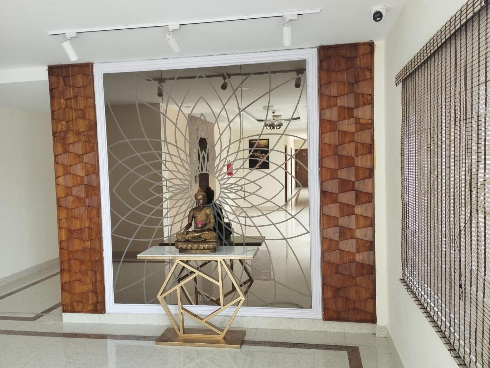 ホテル Annai Residency ヴェールール エクステリア 写真
