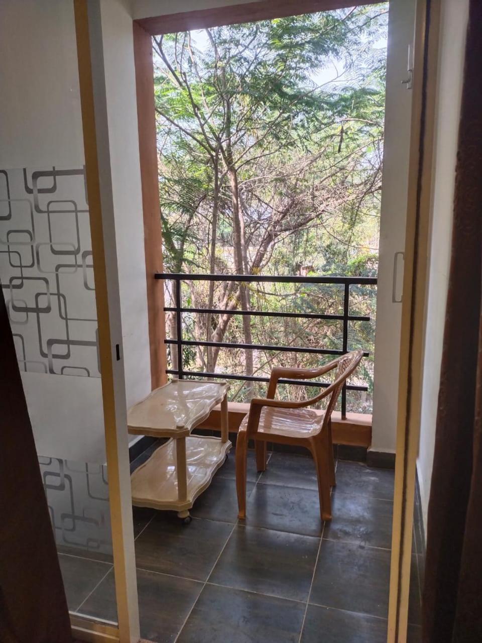 ホテル Annai Residency ヴェールール エクステリア 写真